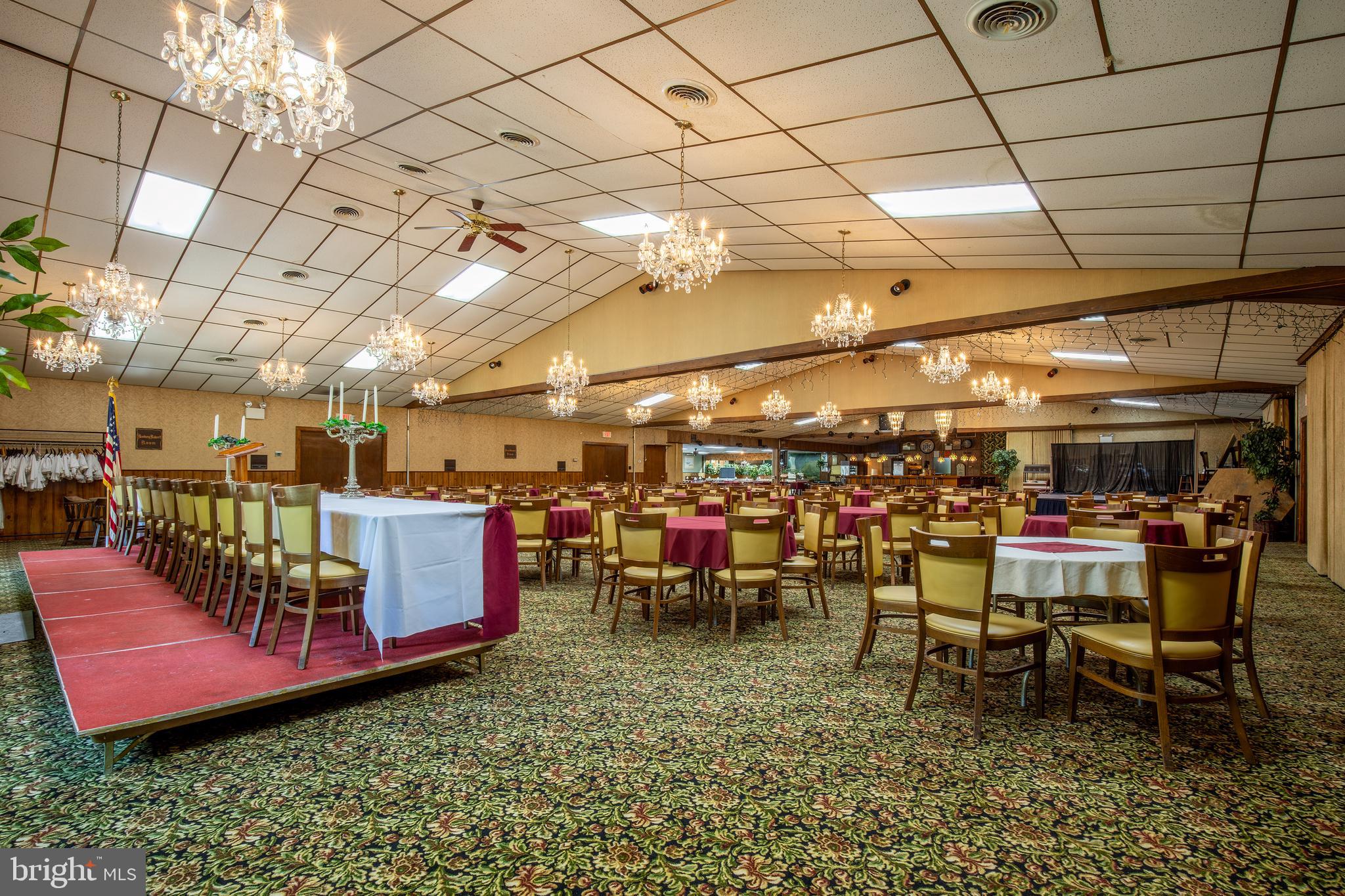 PINE VIEW ACRES - Residential Income