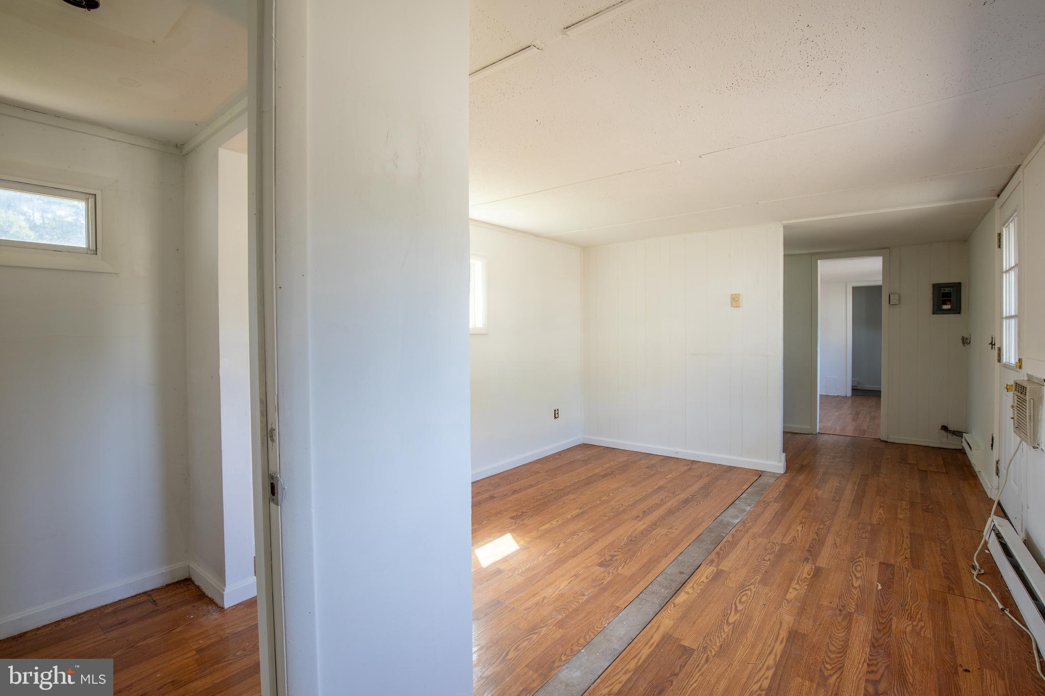 PINE VIEW ACRES - Residential Income