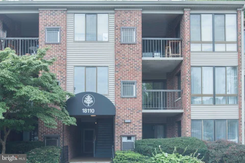 18110 Chalet Drive Unit 12-204, Germantown, MD MLS: MDMC2255616