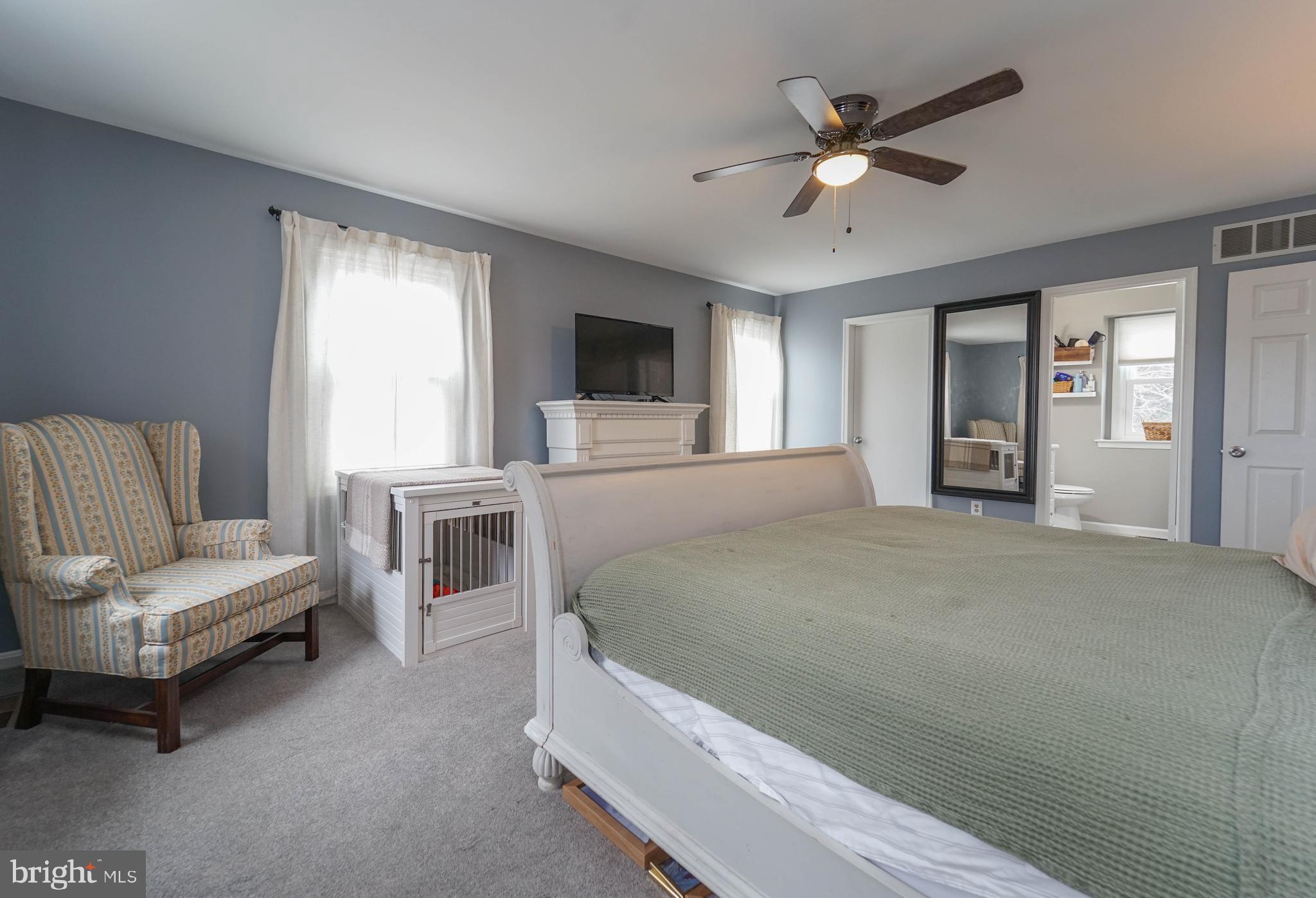 QUEEN ANNE COLONY - Residential