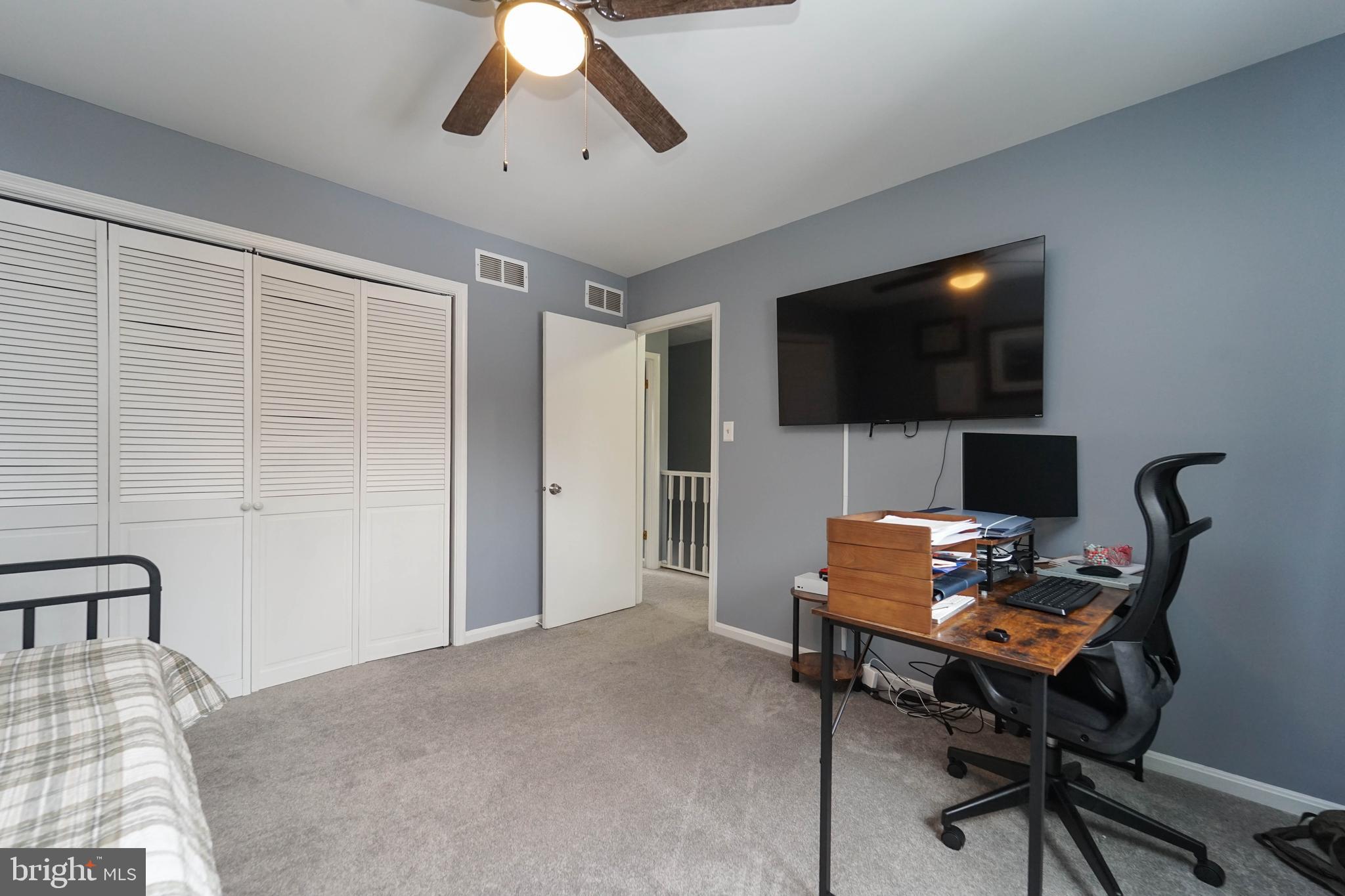 QUEEN ANNE COLONY - Residential