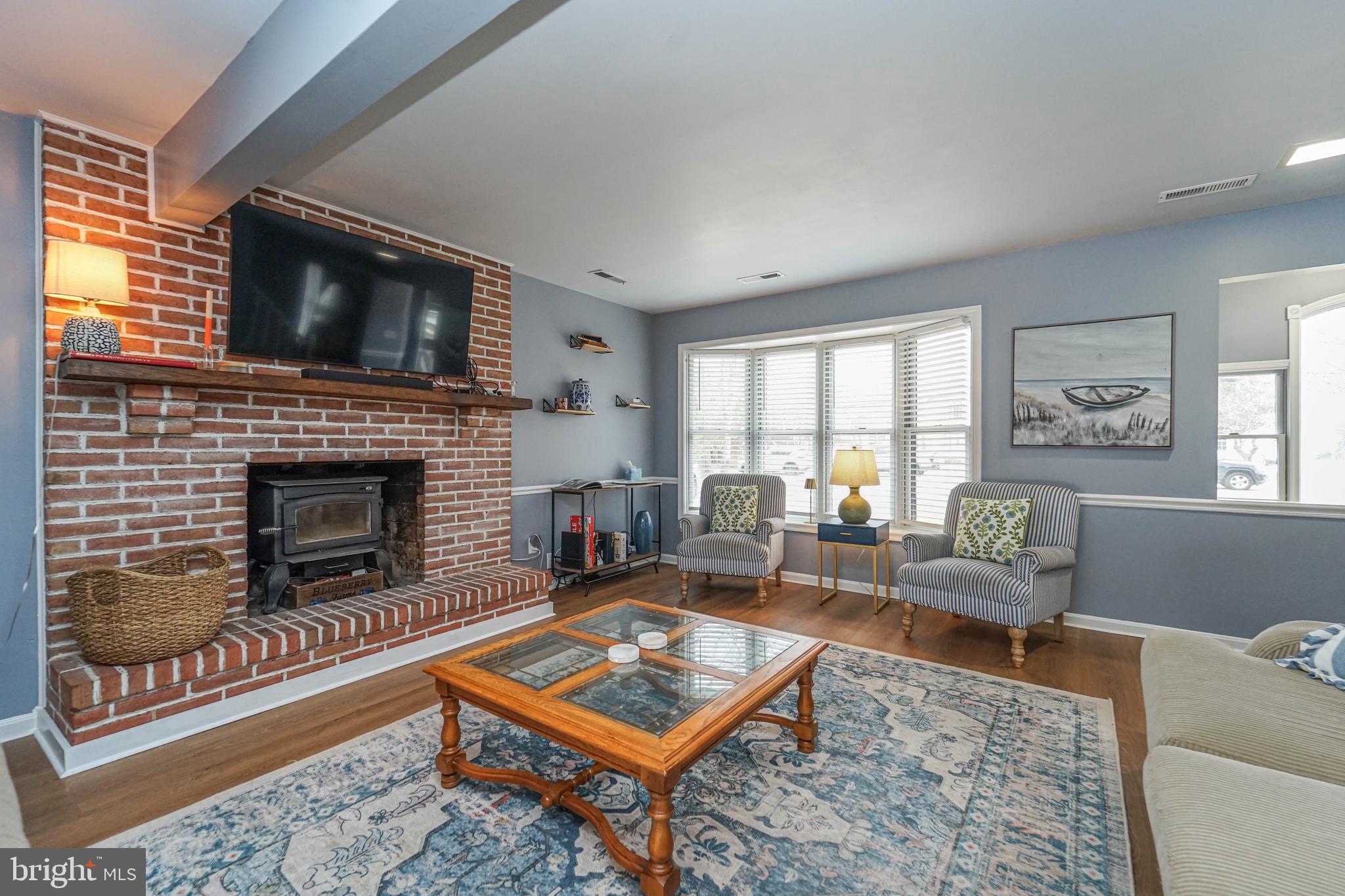 211 QUEEN ANNE CLUB DRIVE