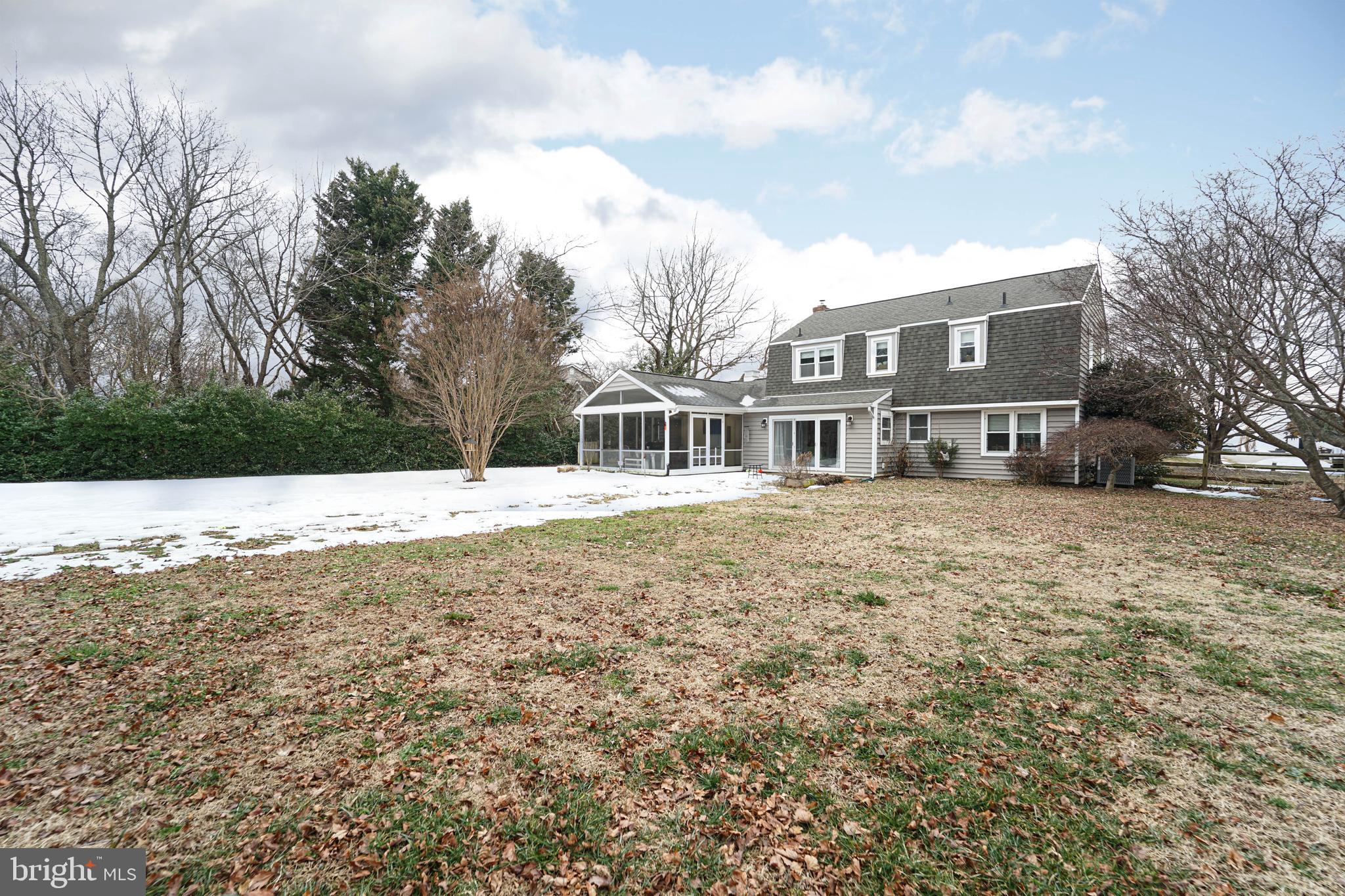 QUEEN ANNE COLONY - Residential