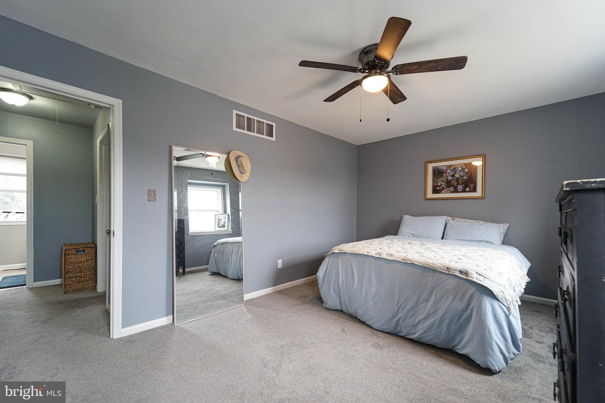 QUEEN ANNE COLONY - Residential