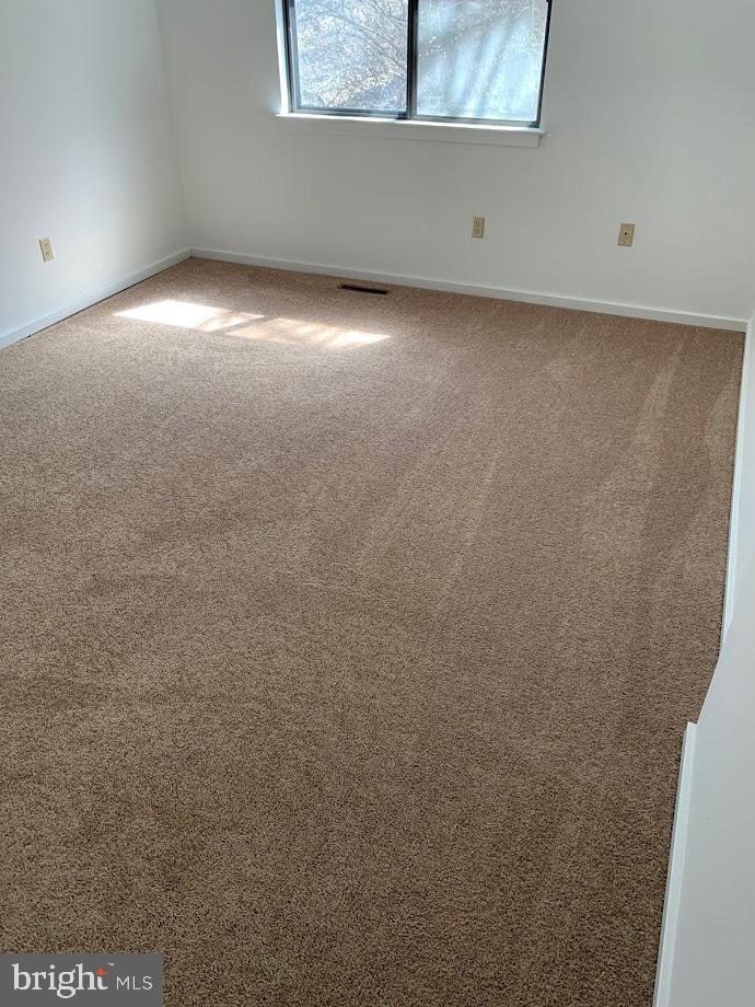 LYNETREE - Residential Lease