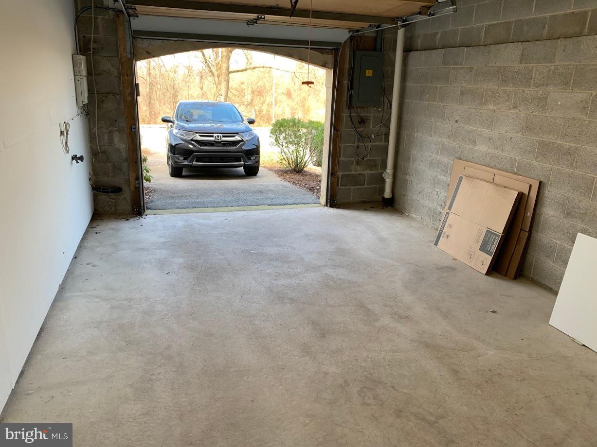 LYNETREE - Residential Lease