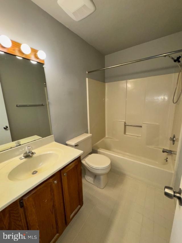 LYNETREE - Residential Lease