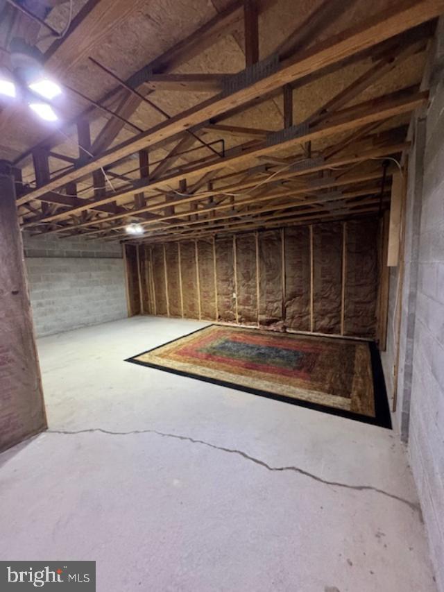 LYNETREE - Residential Lease