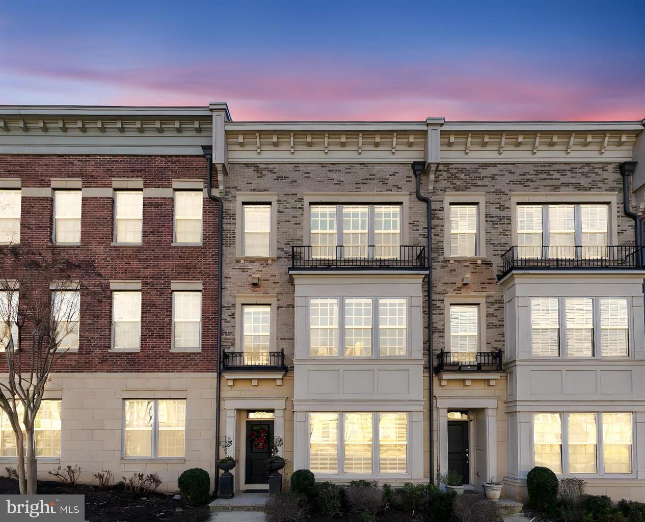 POTOMAC OVERLOOK CONDO - Residential