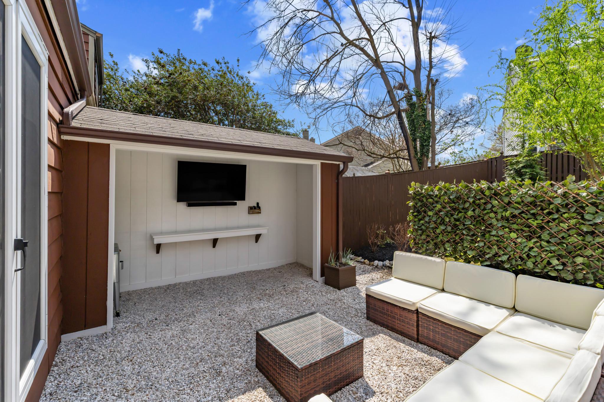 VILLAGE OF SEVERNA PARK - Residential