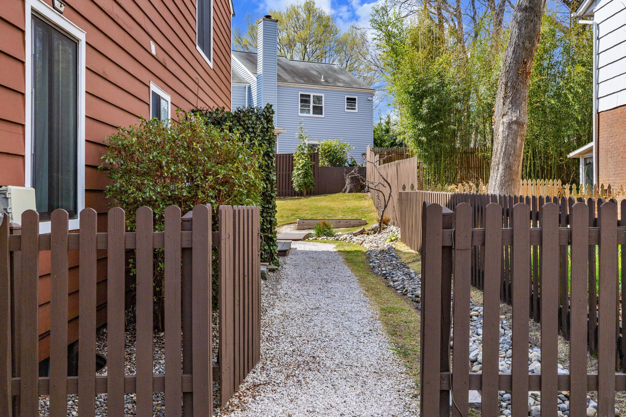 VILLAGE OF SEVERNA PARK - Residential