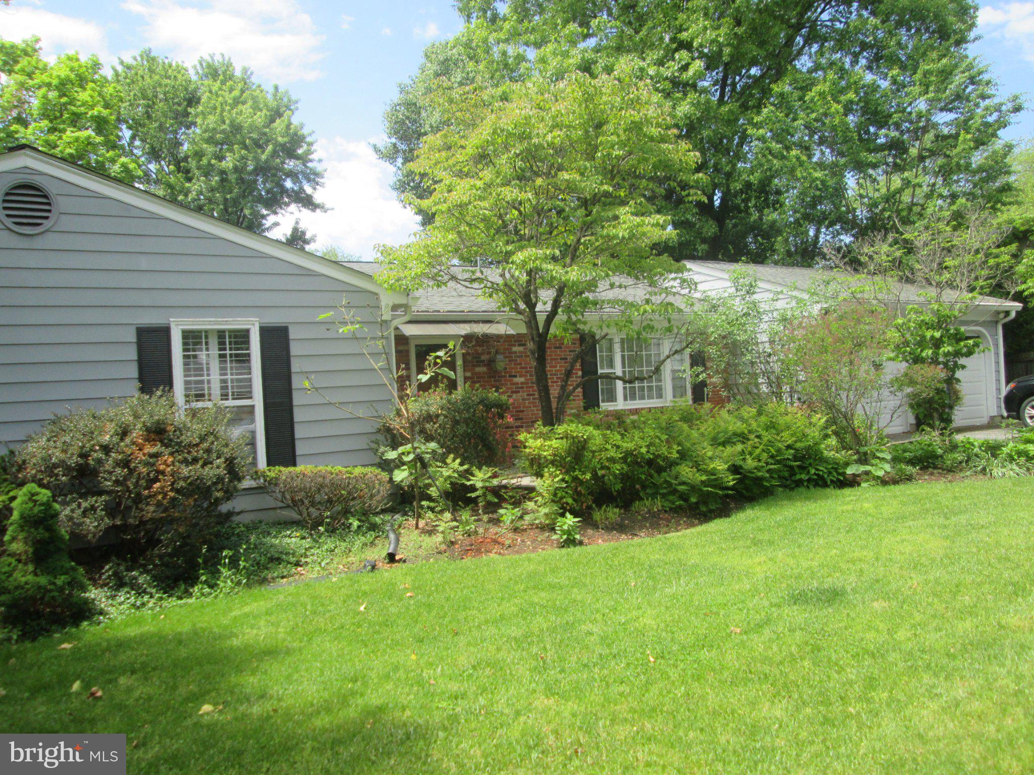 14 CHERBOURG COURT
