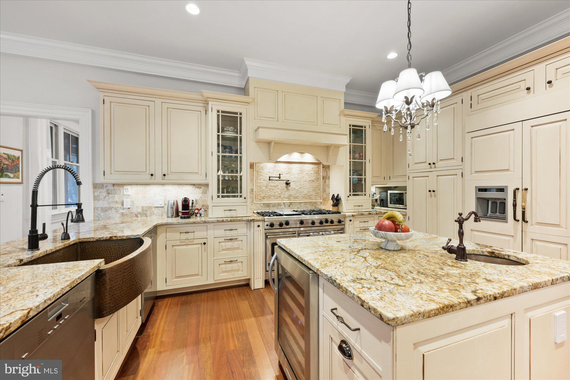 MERRY GO ROUND FARM - Residential