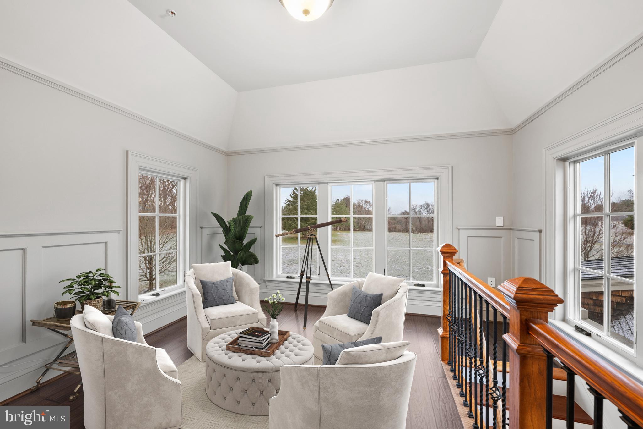 MERRY GO ROUND FARM - Residential