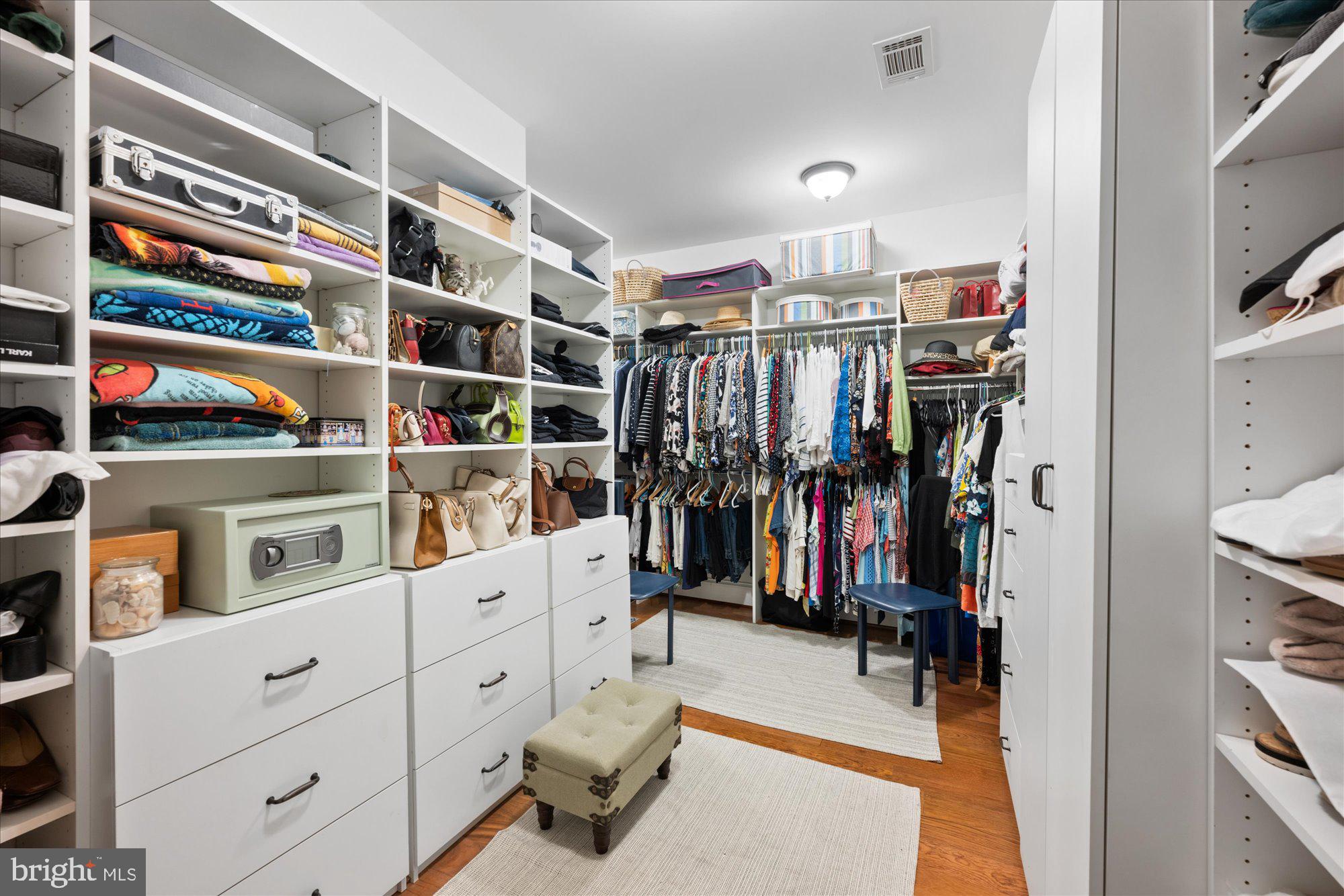 MERRY GO ROUND FARM - Residential