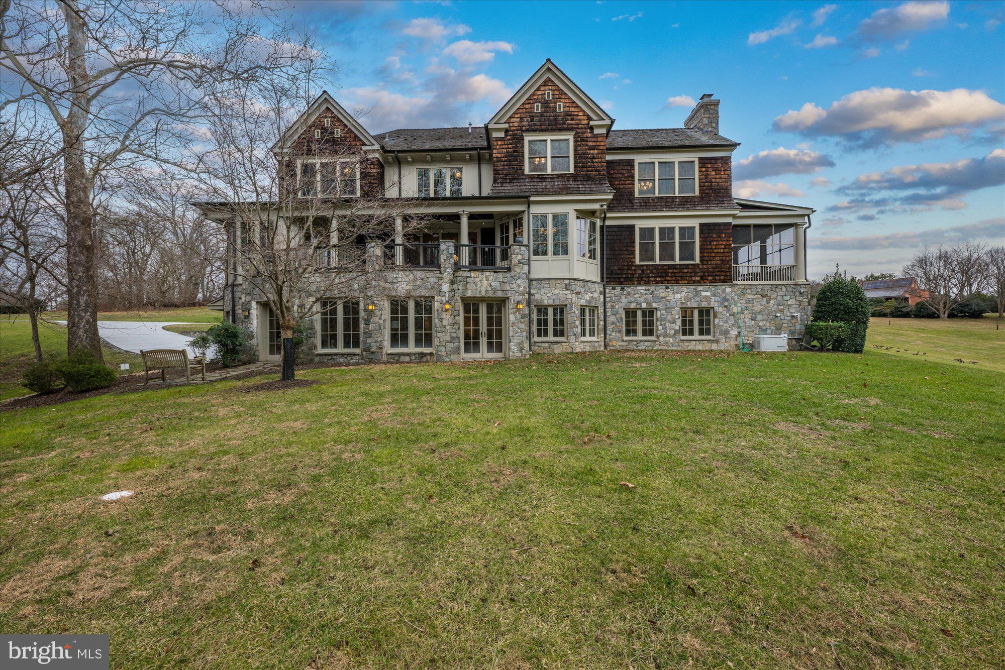 MERRY GO ROUND FARM - Residential