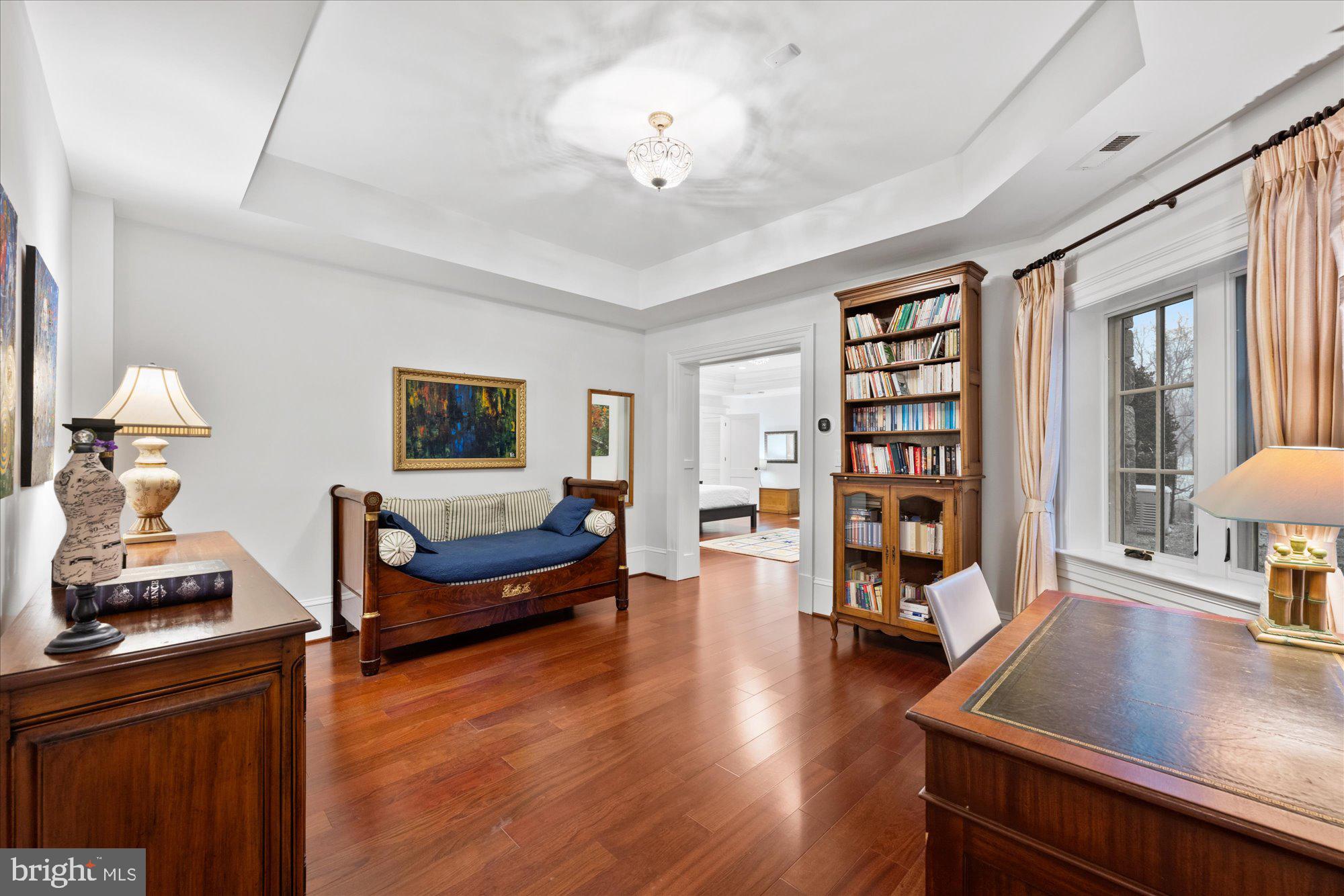 MERRY GO ROUND FARM - Residential