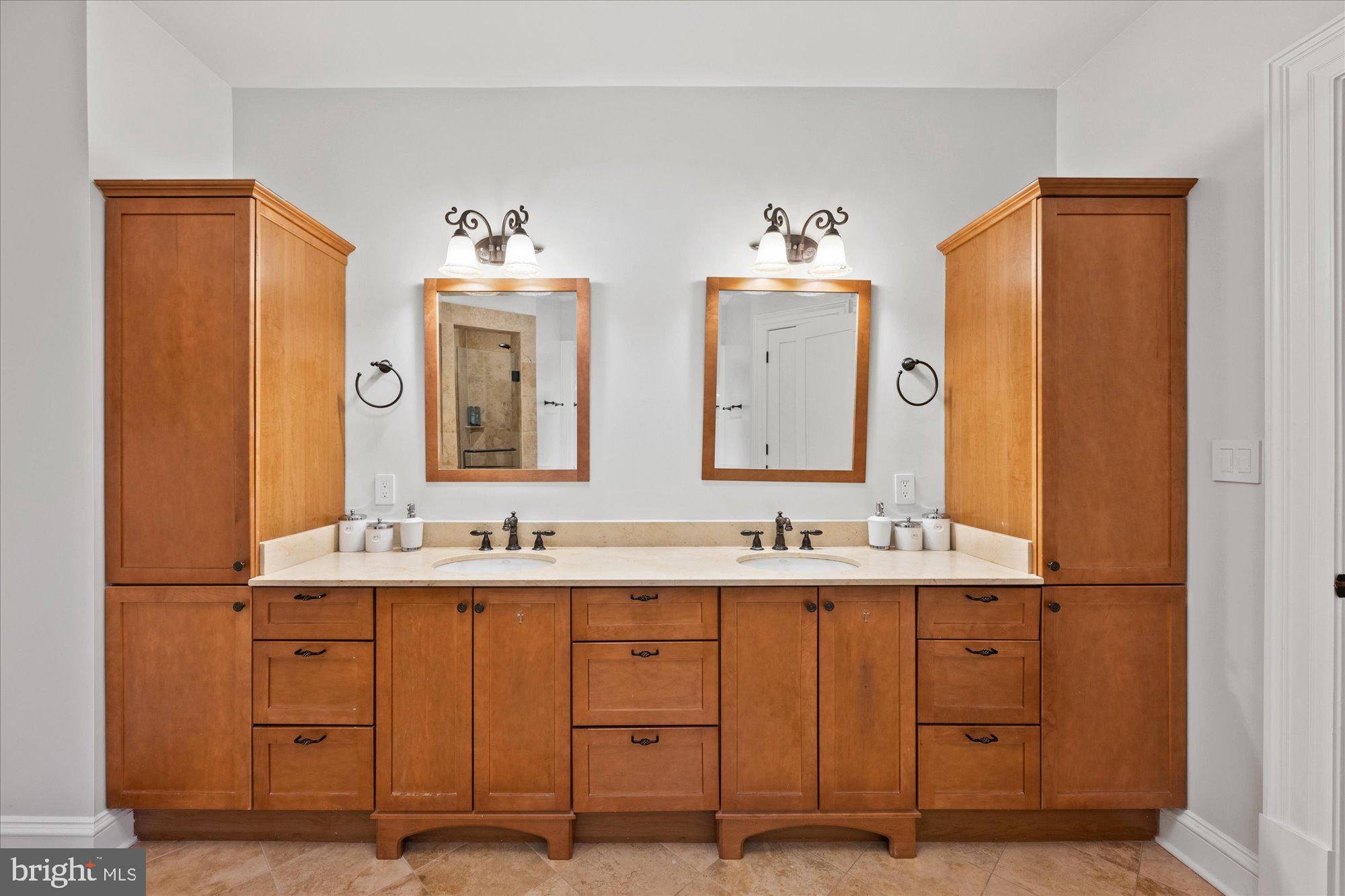 MERRY GO ROUND FARM - Residential