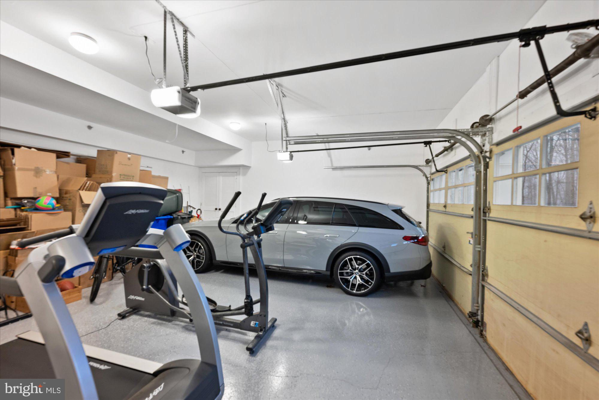 MERRY GO ROUND FARM - Residential