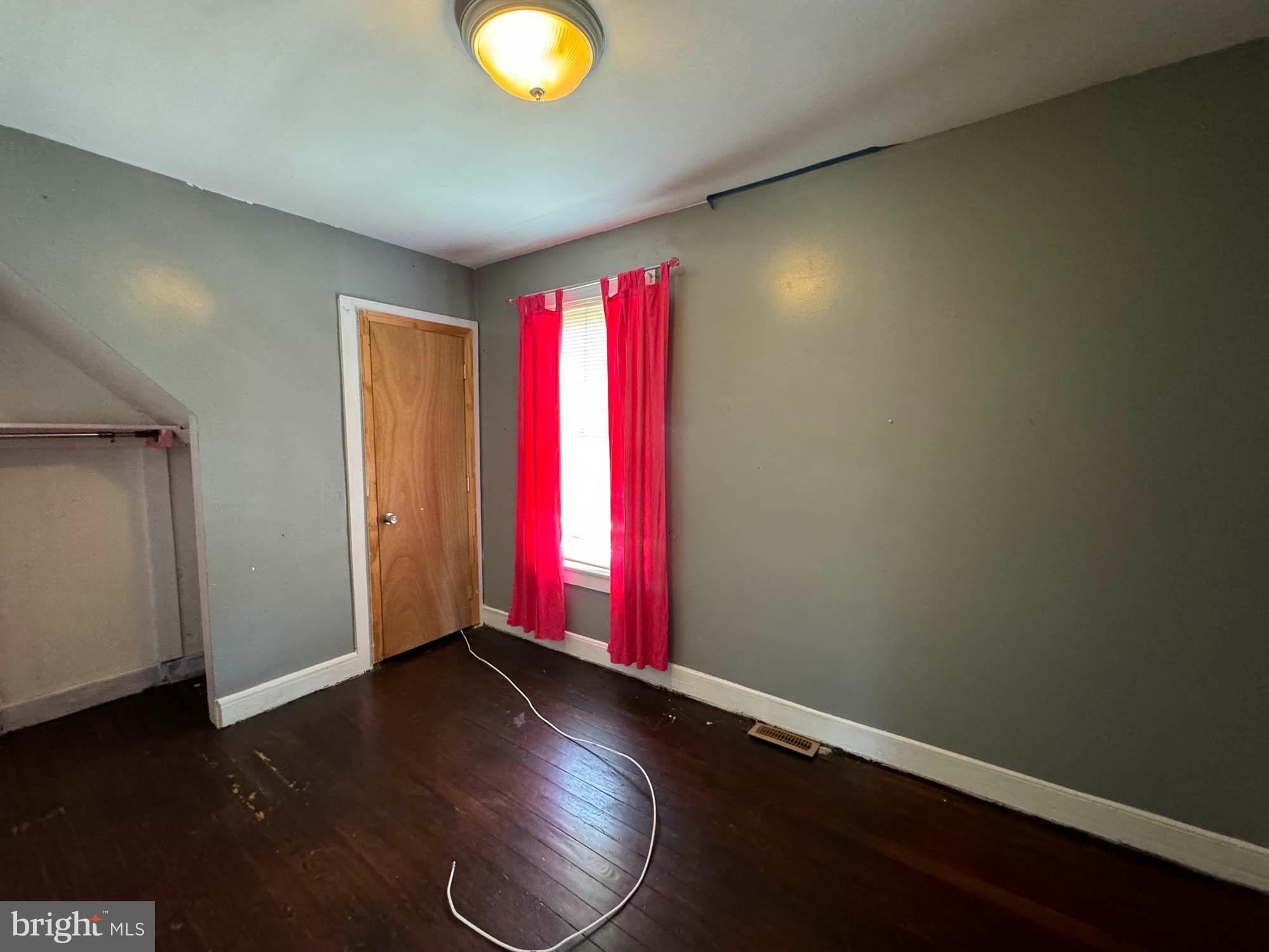 WAVERLY - Residential