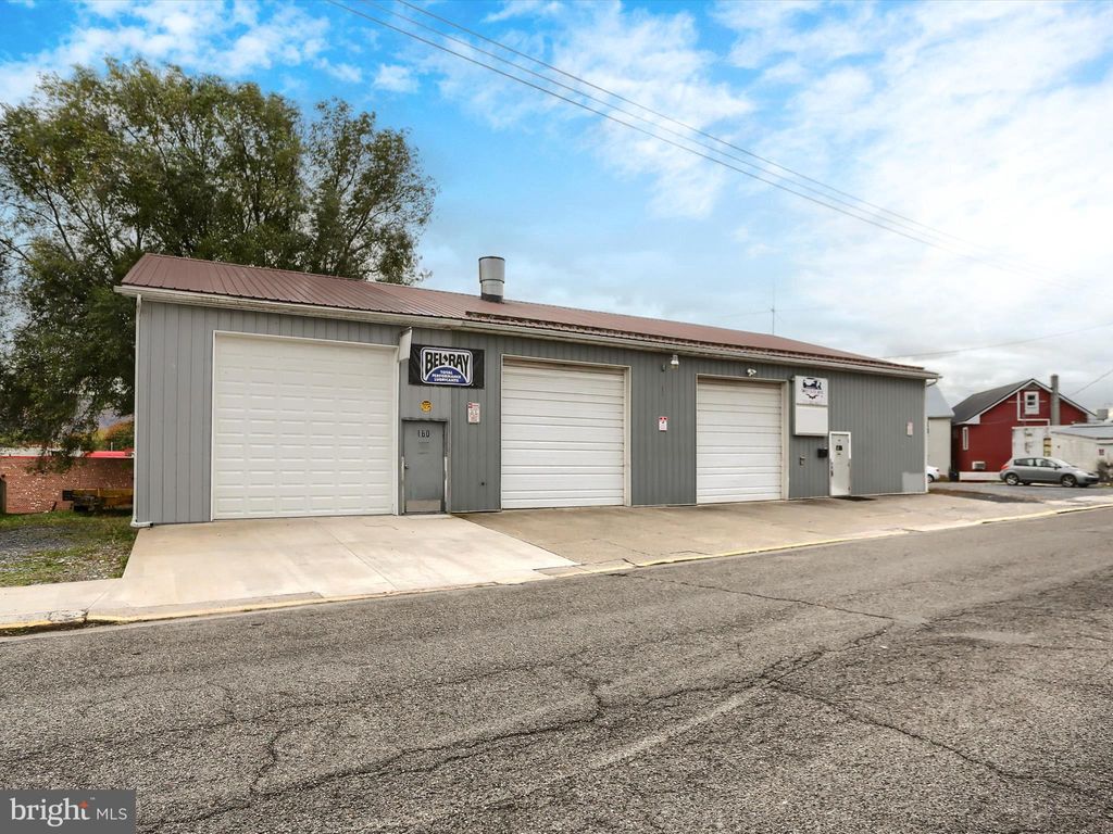 Photo of 164 W 4th Street, LEWISTOWN, PA 17044 (MLS # PAMF2052612)