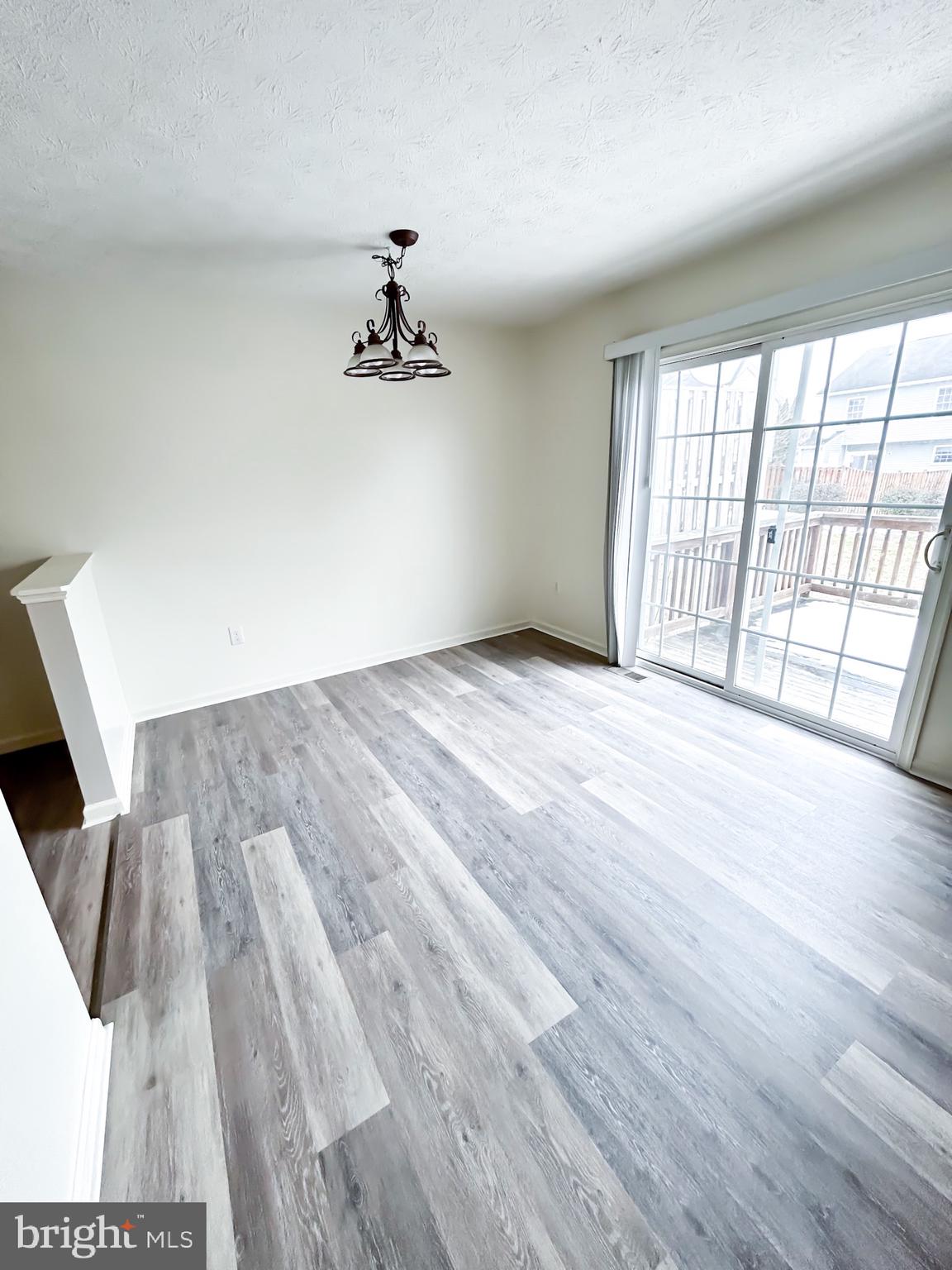 WINDSTONE - Residential Lease