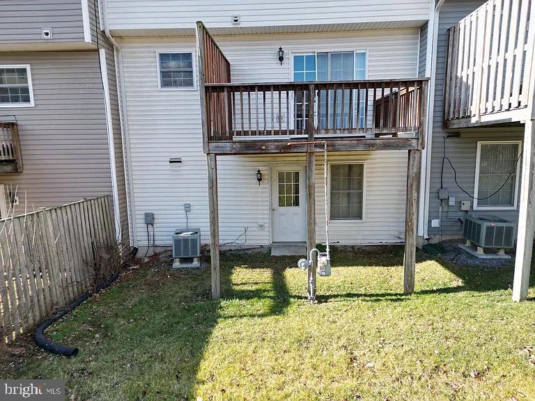 WINDSTONE - Residential Lease