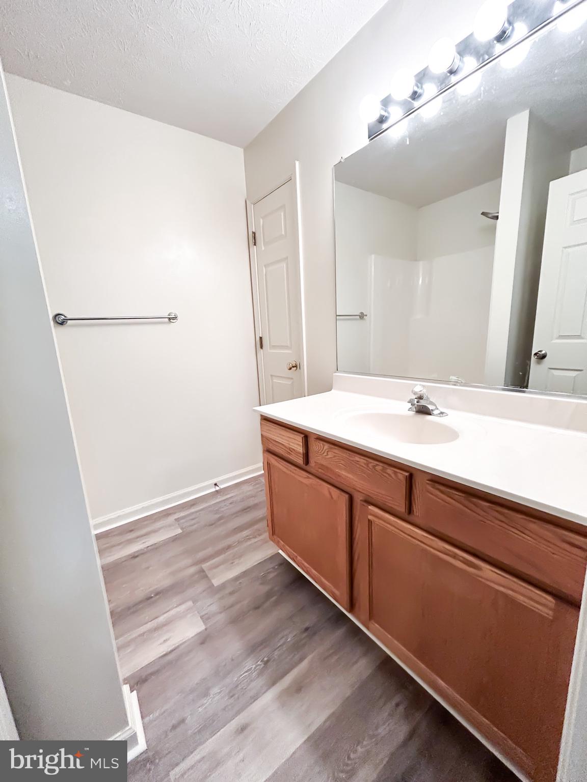 WINDSTONE - Residential Lease