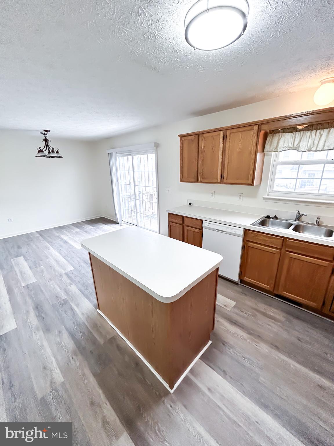 WINDSTONE - Residential Lease