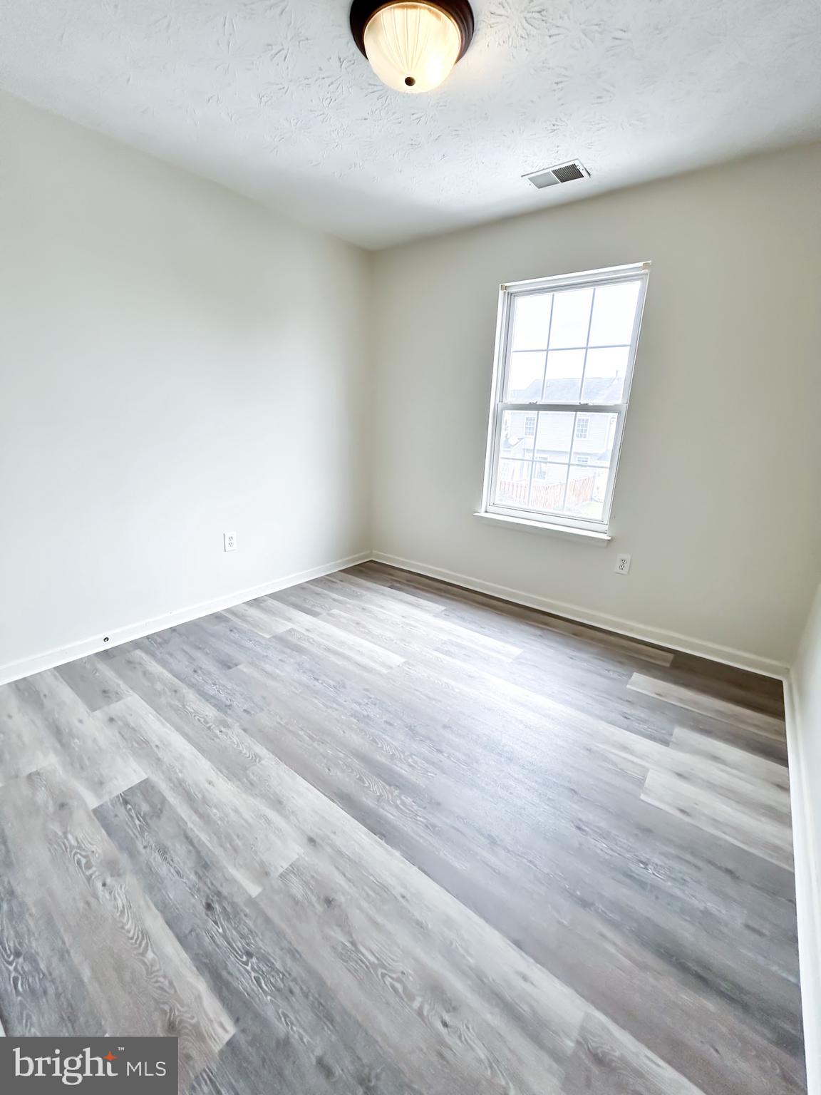 WINDSTONE - Residential Lease