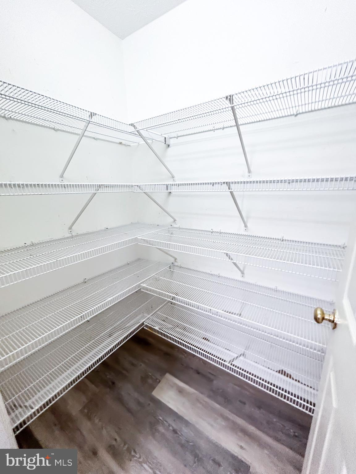 WINDSTONE - Residential Lease