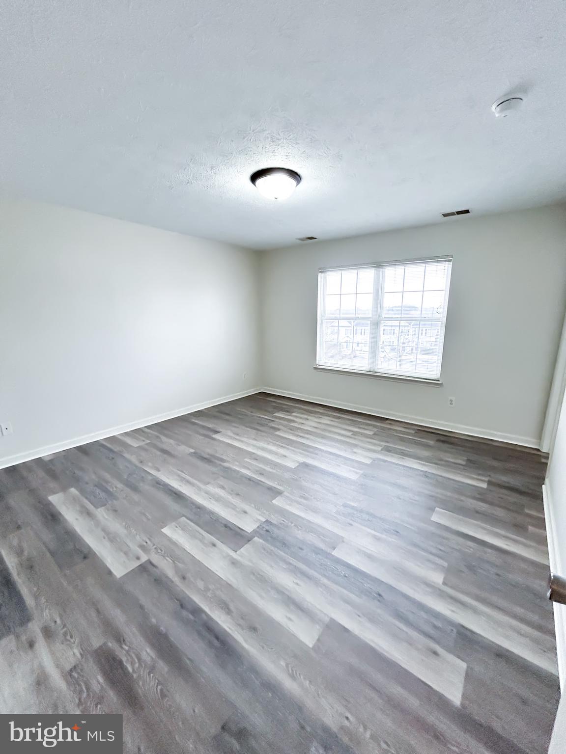 WINDSTONE - Residential Lease