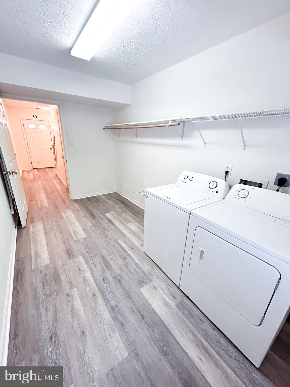 WINDSTONE - Residential Lease