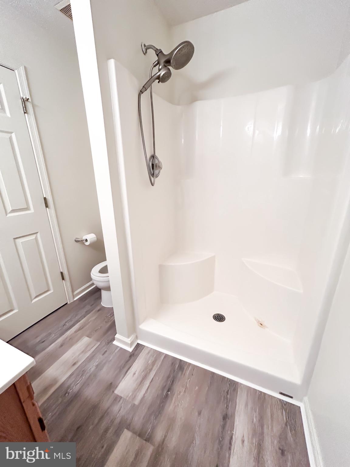 WINDSTONE - Residential Lease