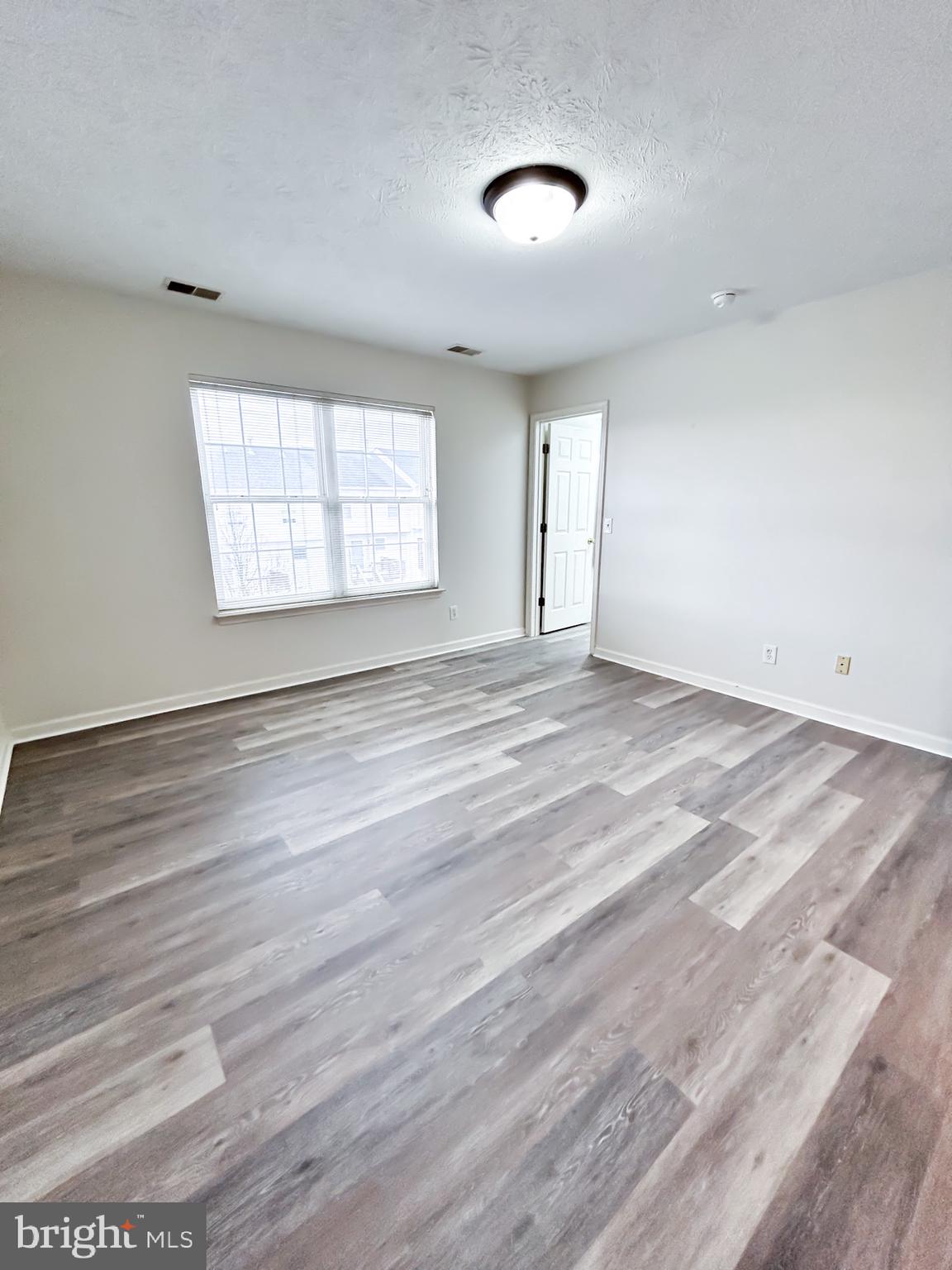 WINDSTONE - Residential Lease