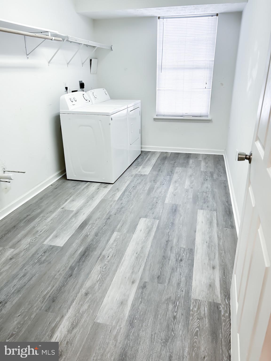 WINDSTONE - Residential Lease