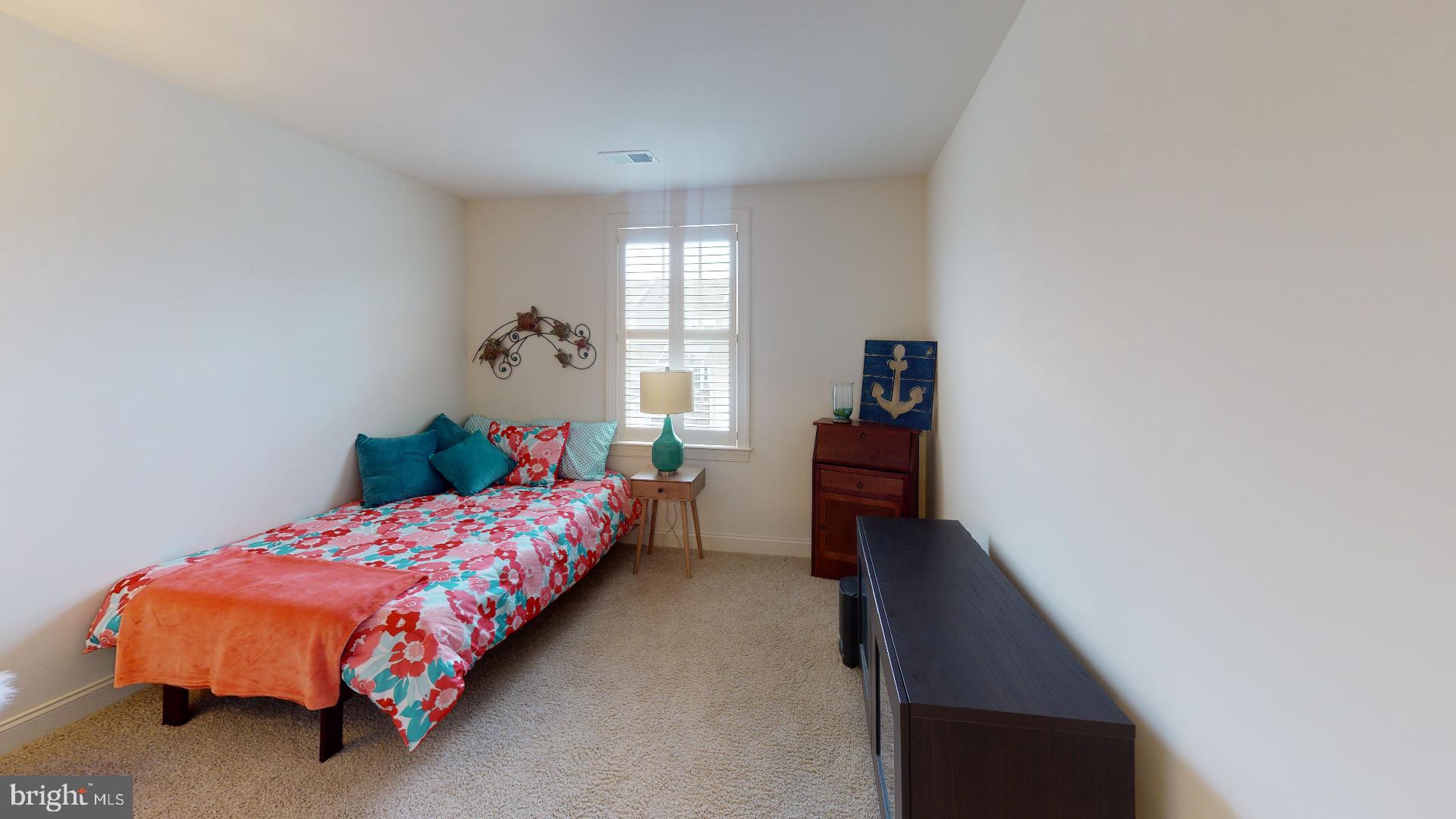 GIBSONS GRANT - Residential