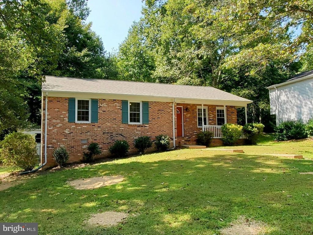 Photo of 7204 Plantation Forest Drive, SPOTSYLVANIA, VA 22553 (MLS # VASP2036776)