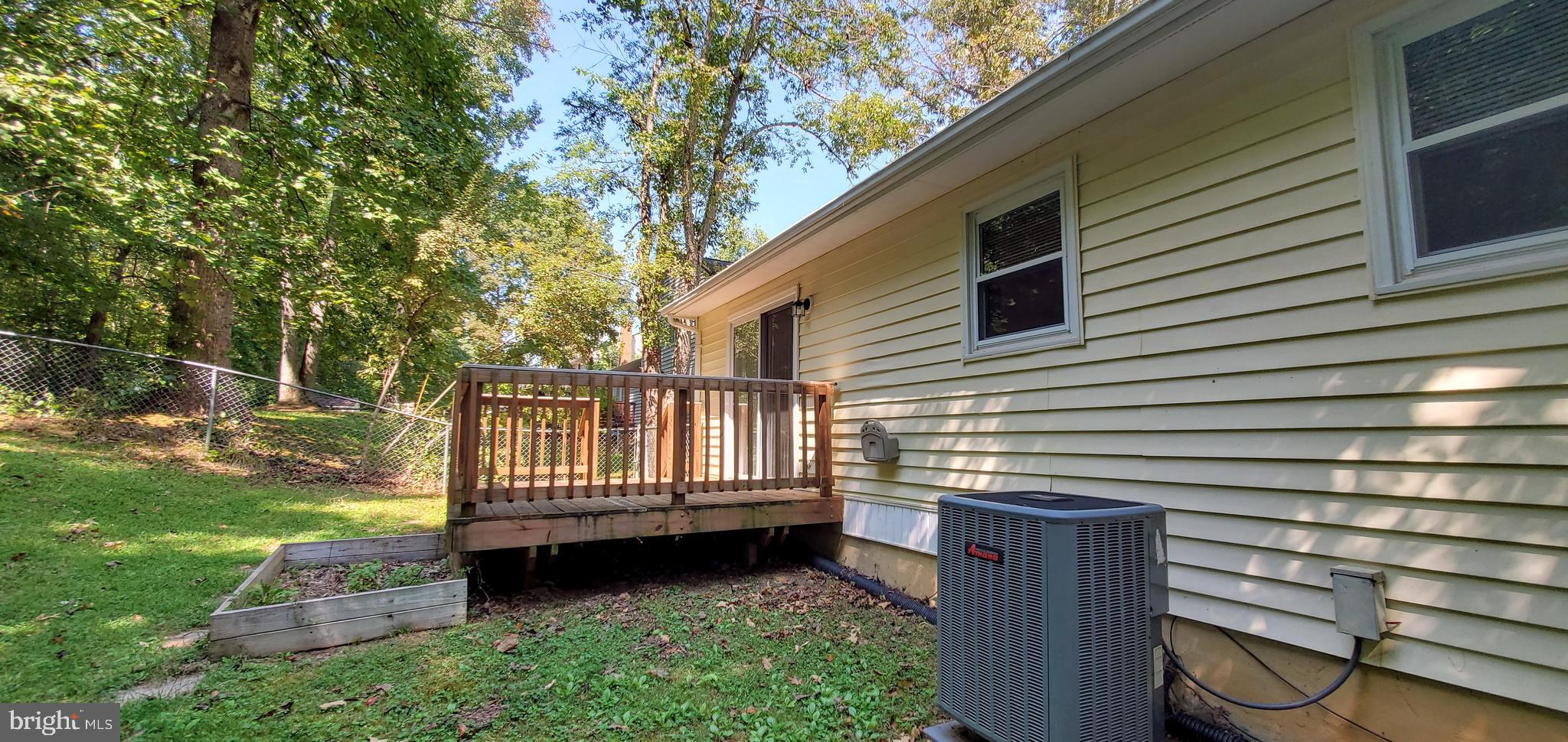 PLANTATION FOREST - Residential Lease