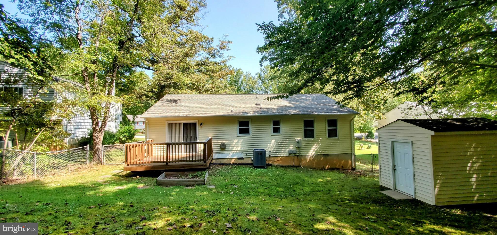 PLANTATION FOREST - Residential Lease