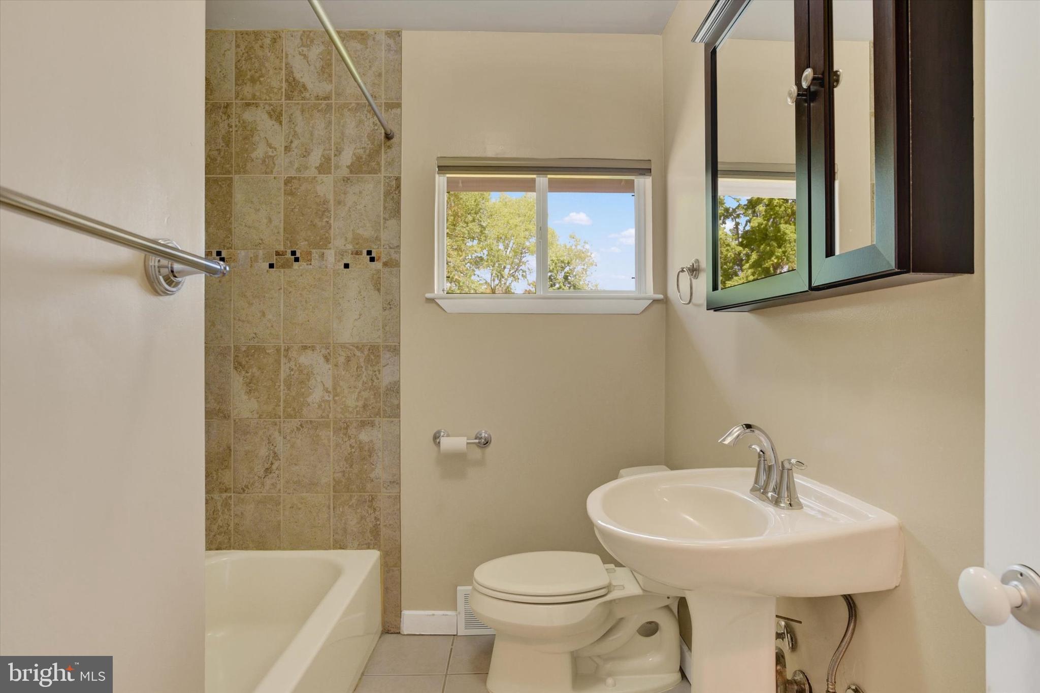 CAMP HILL BOROUGH - Residential