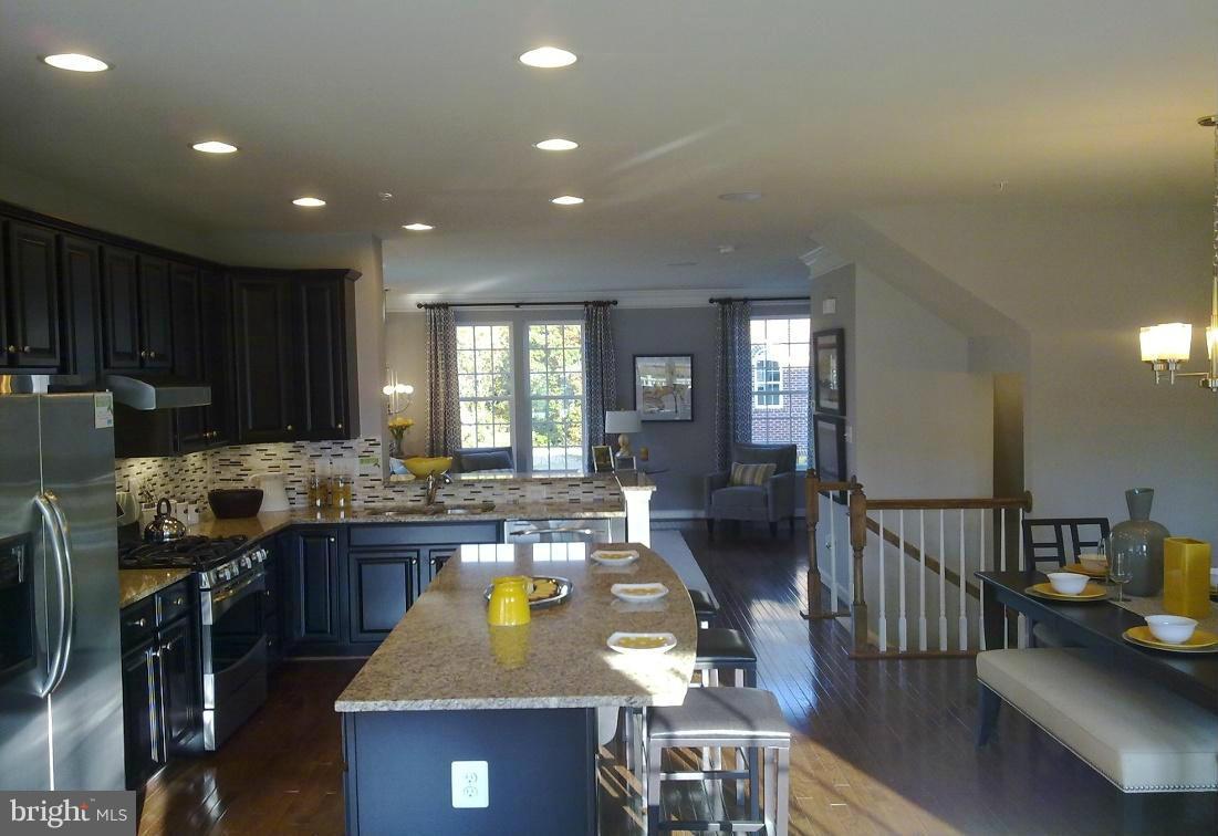 GREENBELT STATION - Residential