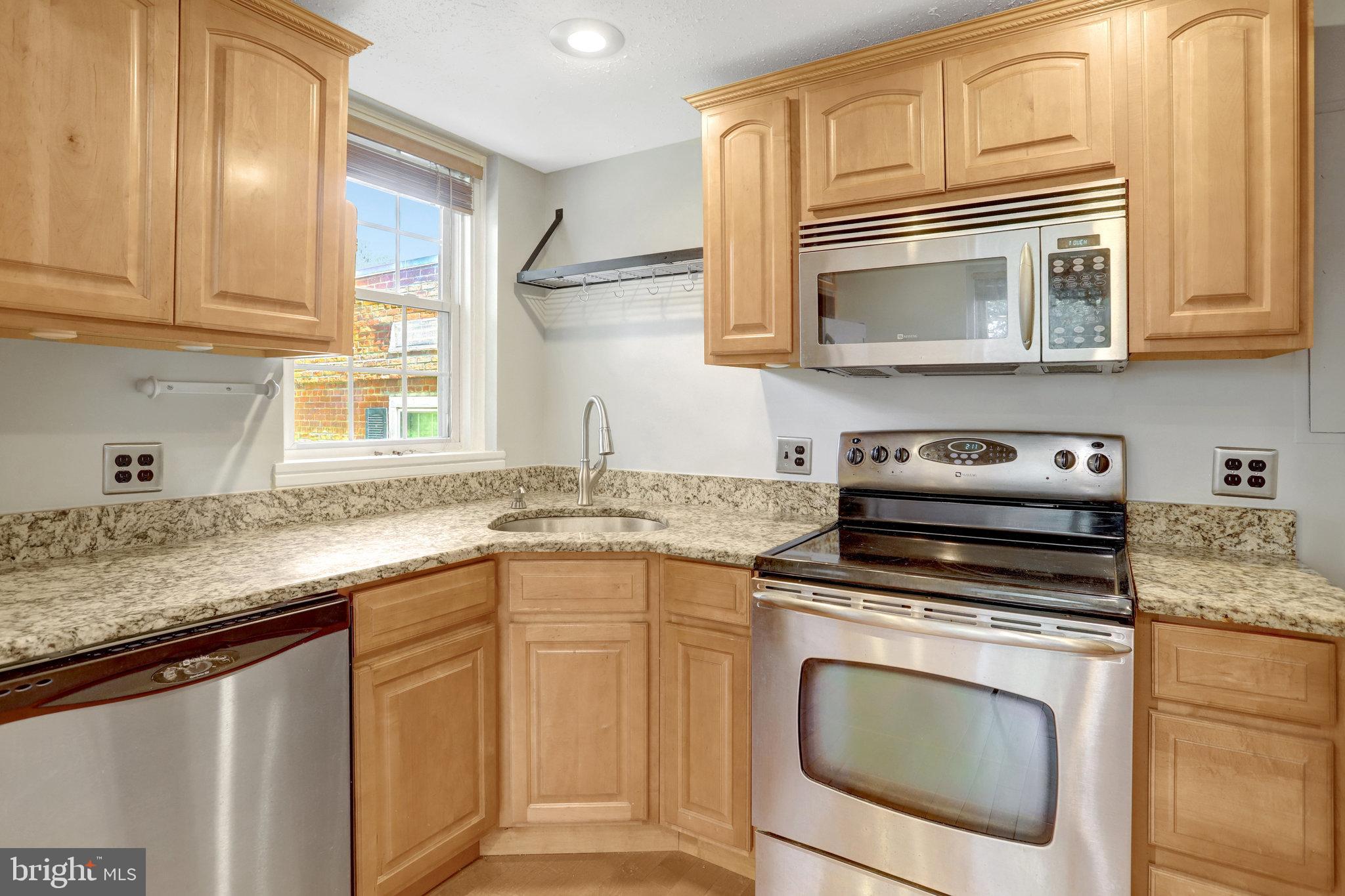 FAIRLINGTON VILLAGE - Residential Lease