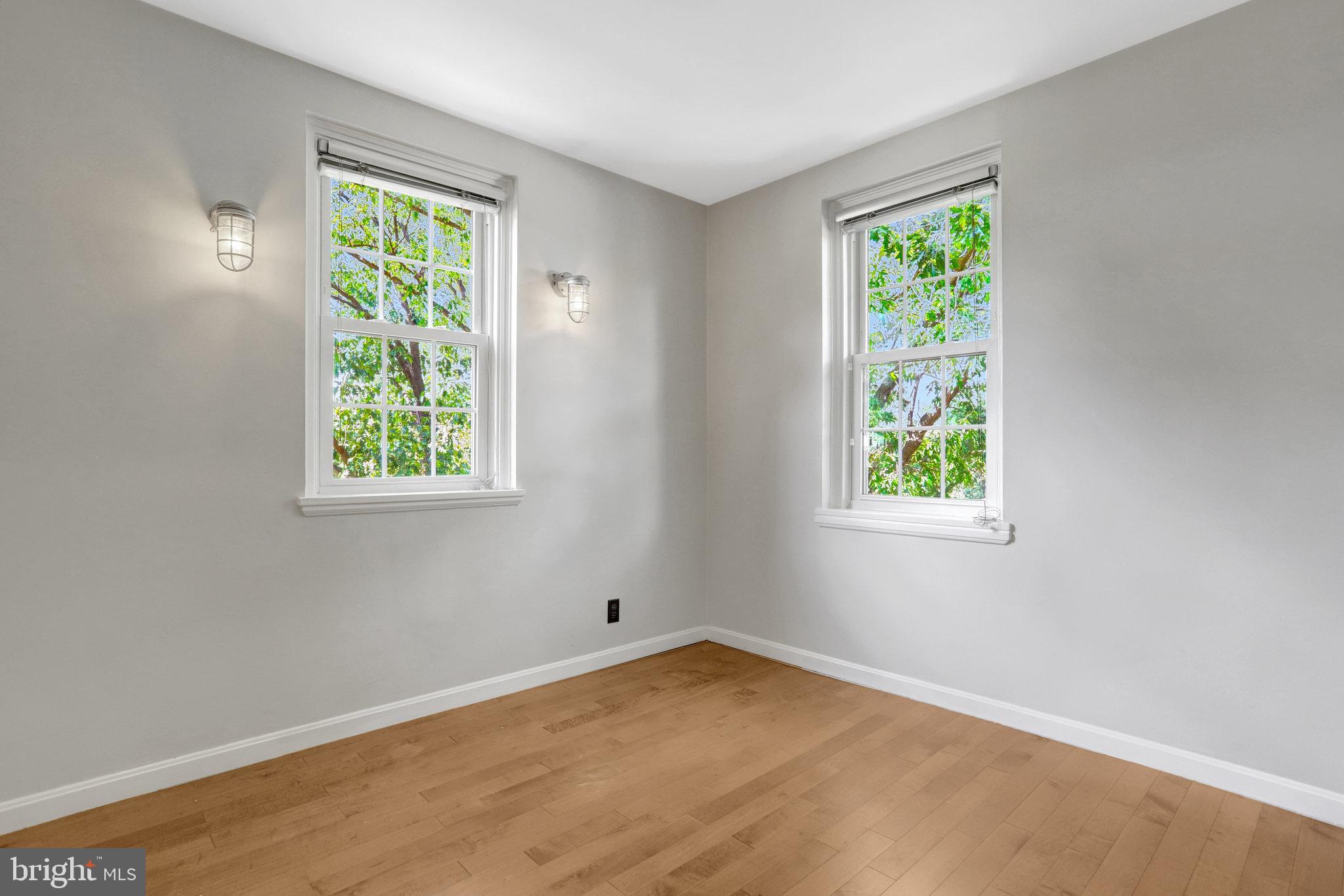 FAIRLINGTON VILLAGE - Residential Lease