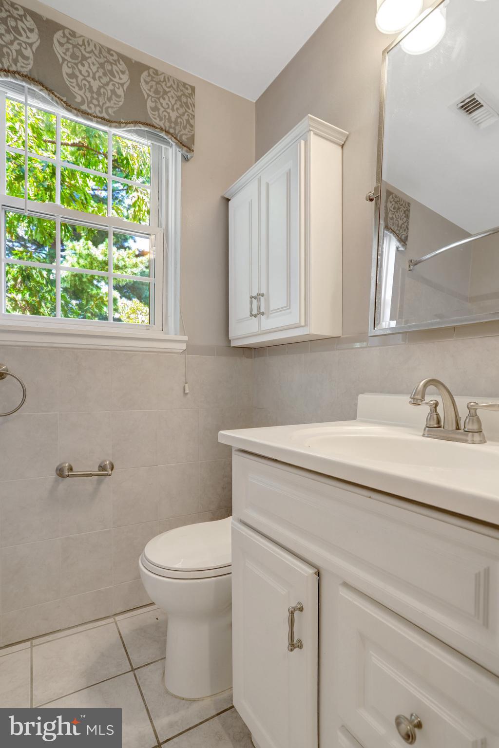 FAIRLINGTON VILLAGE - Residential Lease