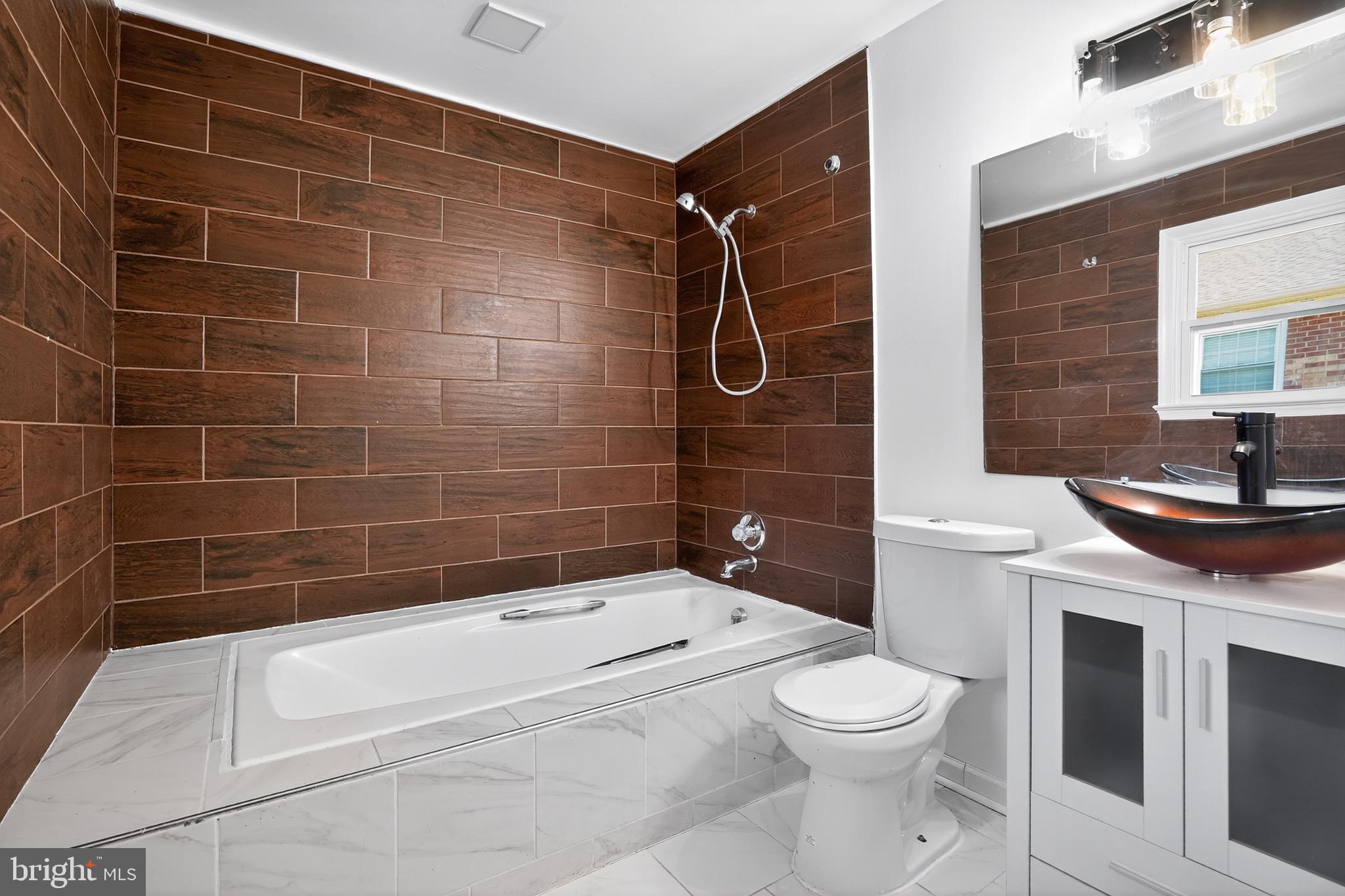 11308 CHANTILLY LANE