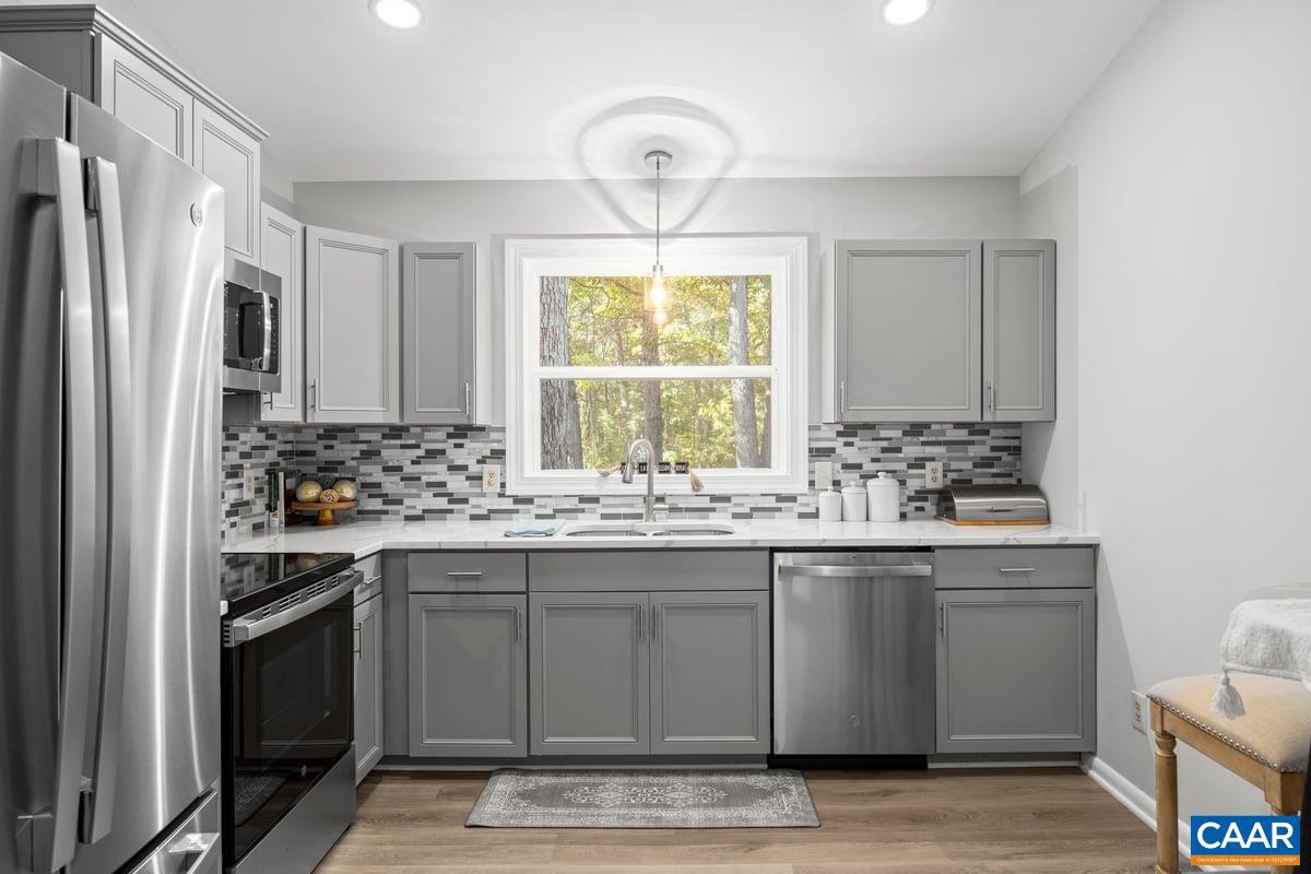 MASSANUTTEN - Residential