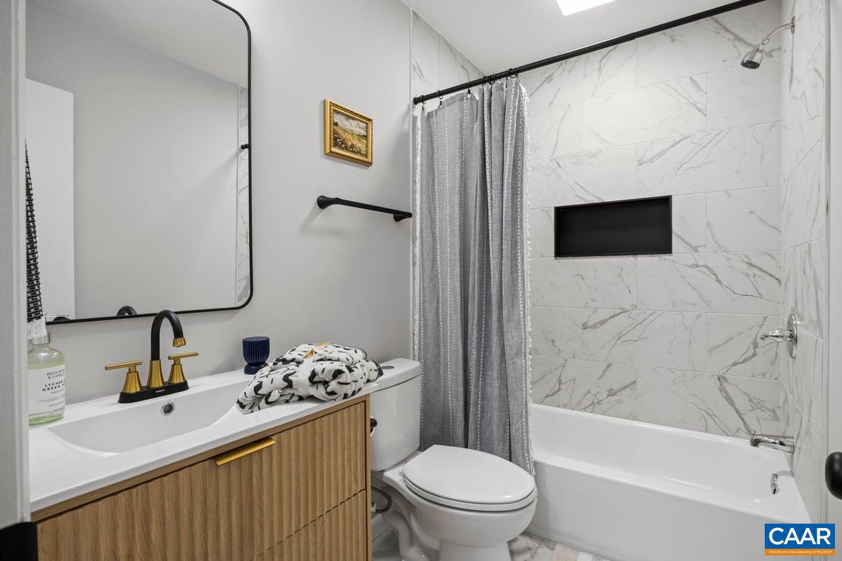 MASSANUTTEN - Residential