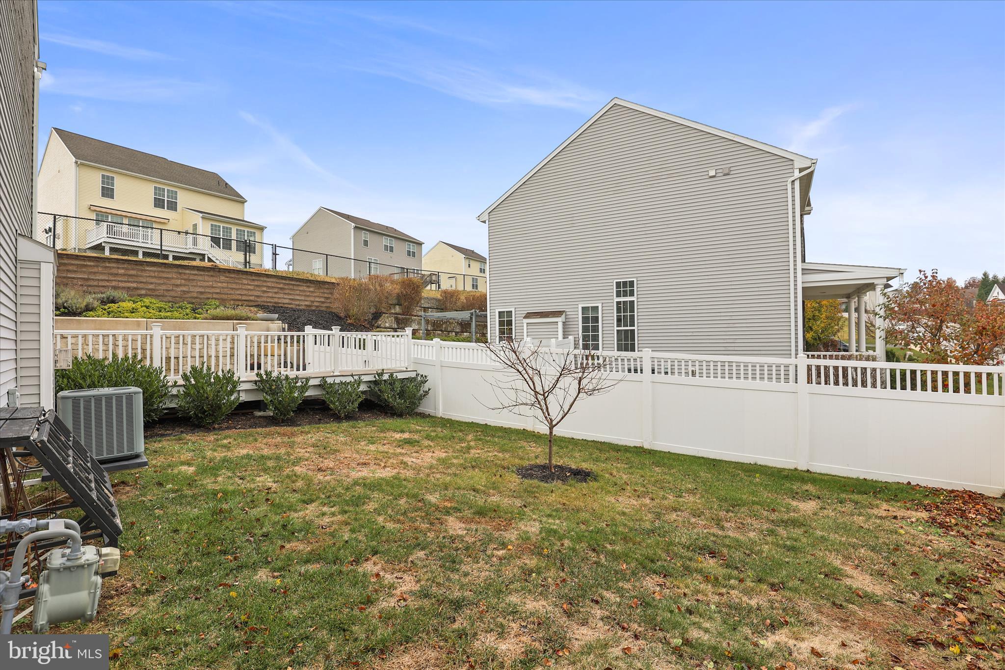 WINDSOR MEADOWS - Residential