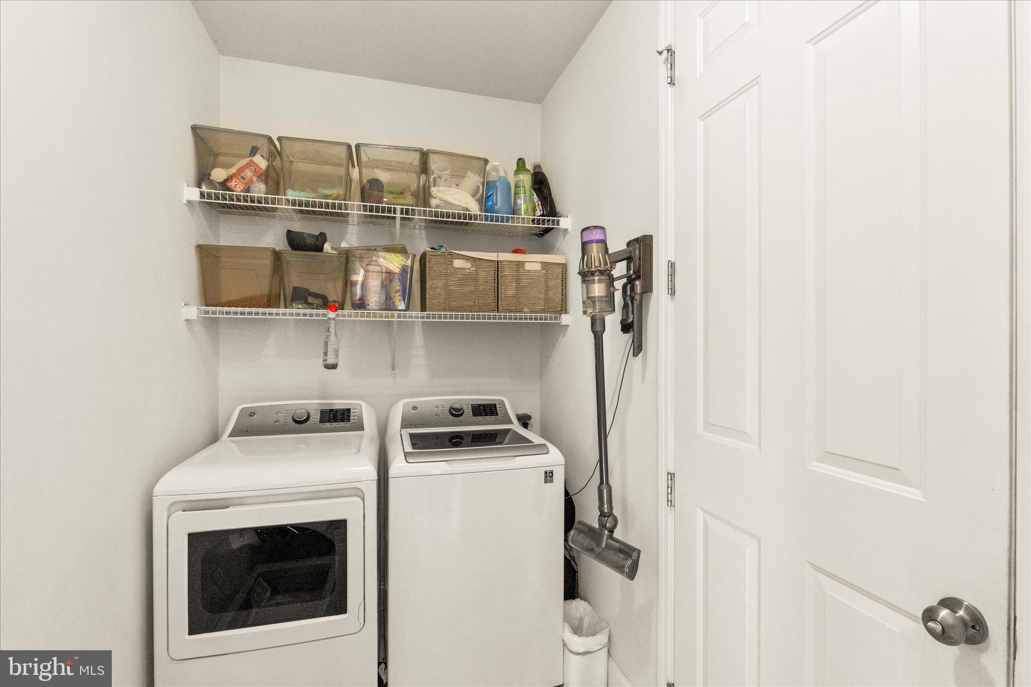 WINDSOR MEADOWS - Residential